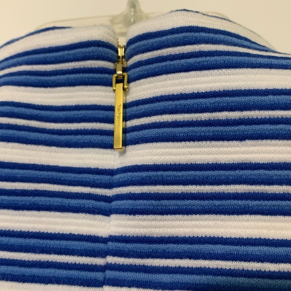 Lilly Pulitzer XXS Blue White Stripe Mini Cap Sleeves Vneck PRIORITY SHIPPING - Picture 2 of 9